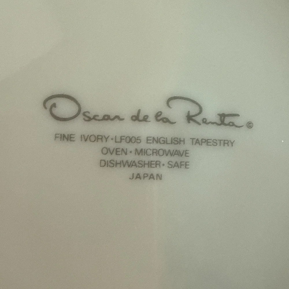Oscar de la Renta new never
